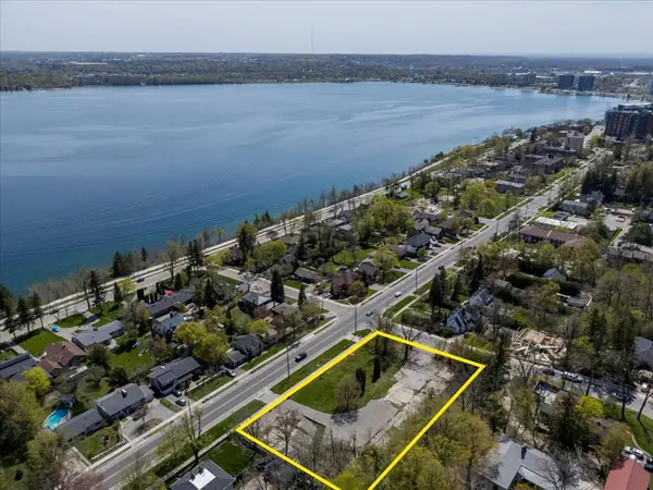 114 Blake ST E, Barrie, ON L4M 1K3