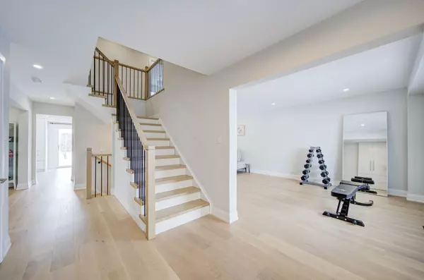 Barrie, ON L4N 0E6,26 COUNTRY LN