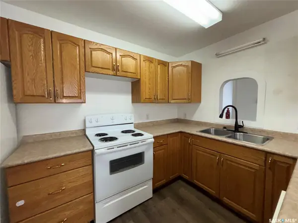 11 6th Street CRESCENT W, Kindersley, SK S0L 1S0