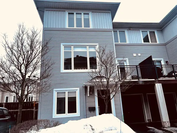 119 Songbird Private, Bells Corners And South To Fallowfield, ON K2H 0A3