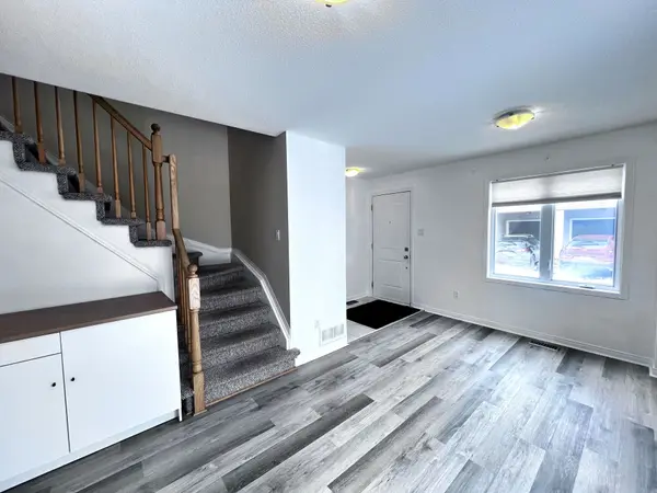 119 Songbird Private, Bells Corners And South To Fallowfield, ON K2H 0A3