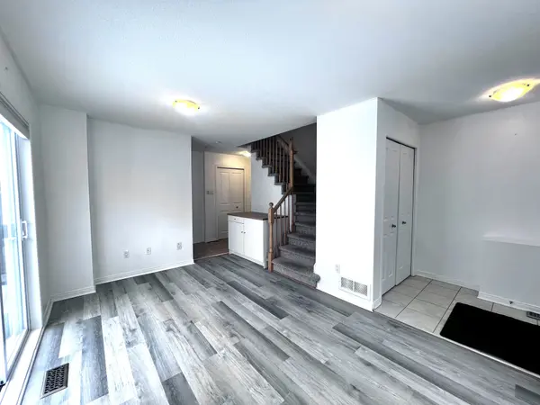 119 Songbird Private, Bells Corners And South To Fallowfield, ON K2H 0A3