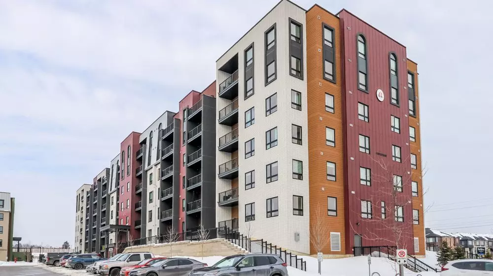 Barrie, ON L9J 0M2,4 Spice WAY #312