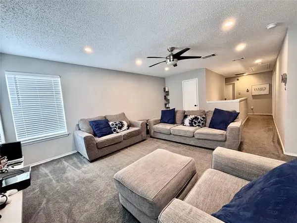 700 Hummingbird Trail, Saginaw, TX 76131