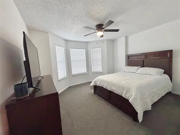 700 Hummingbird Trail, Saginaw, TX 76131