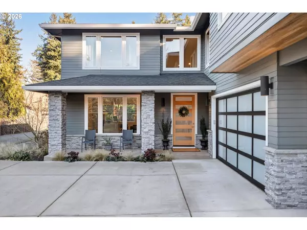 Lake Oswego, OR 97035,15986 PARKER RD