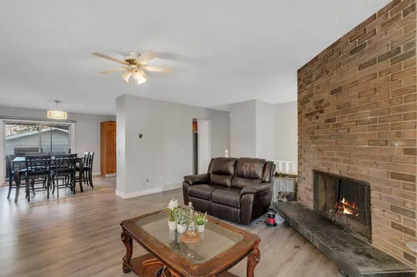 108 Whiteglen CRES NE, Calgary, AB T1Y2Z5