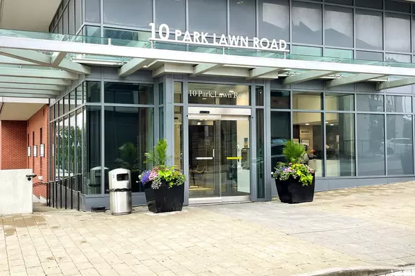 Toronto W06, ON M8Y 3K4,10 Park Lawn RD #3001