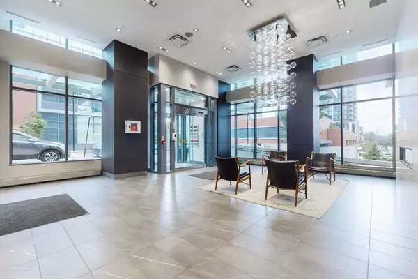 Toronto W06, ON M8Y 3K4,10 Park Lawn RD #3001