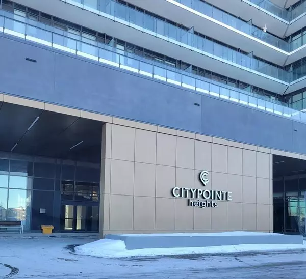 15 Skyridge DR, Brampton, ON L6P 4S3