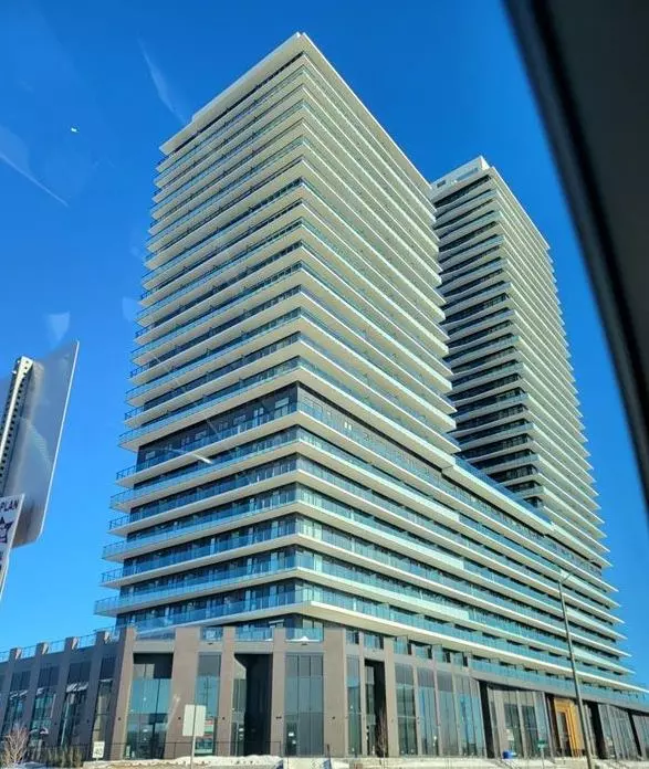 Brampton, ON L6P 4S3,15 Skyridge DR