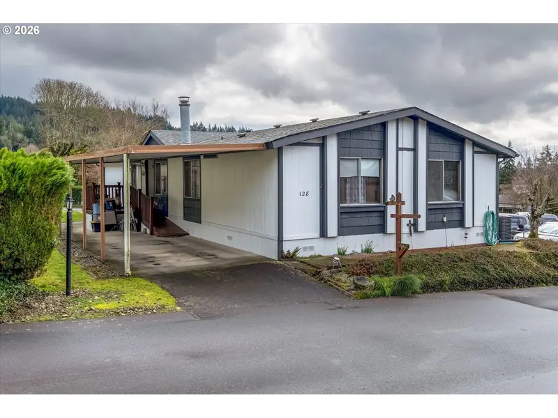 5400 MEEKER DR #128, Kalama, WA 98625