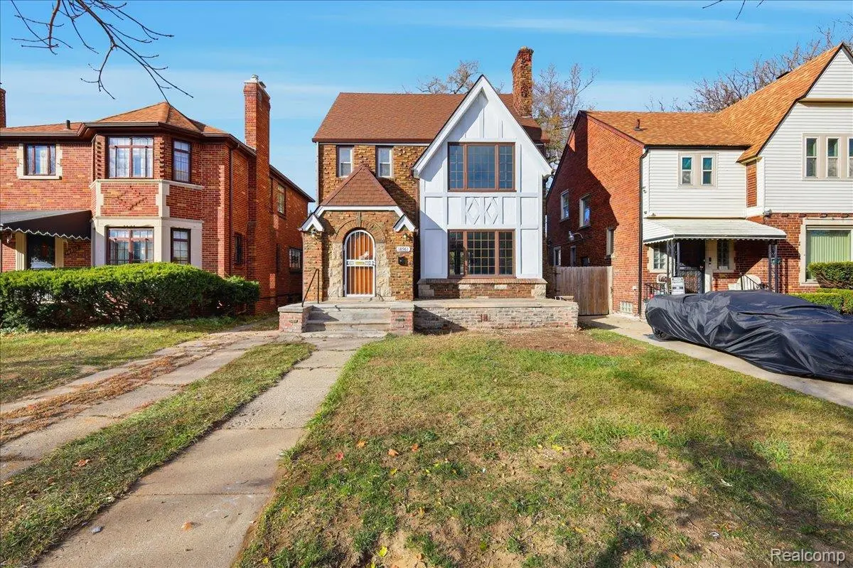 18961 Pennington DR, Detroit, MI 48221