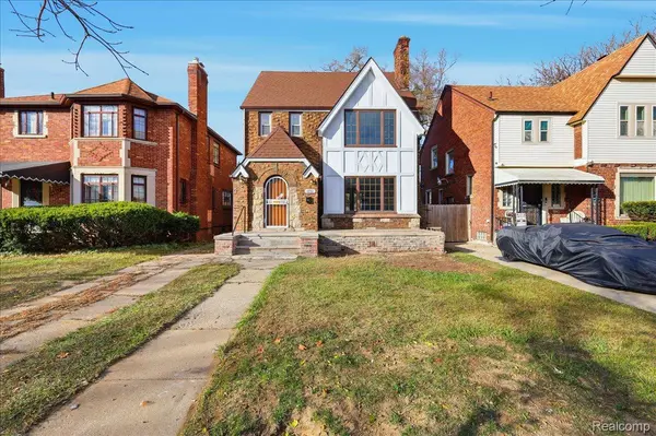 18961 Pennington DR, Detroit, MI 48221