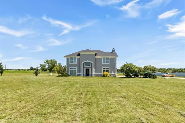9583 Neal Road, Forney, TX 75126