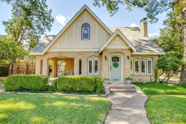 Fort Worth, TX 76110,3000 6th Avenue