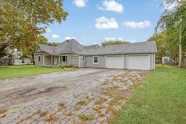 107 S Branch Street, Bells, TX 75414