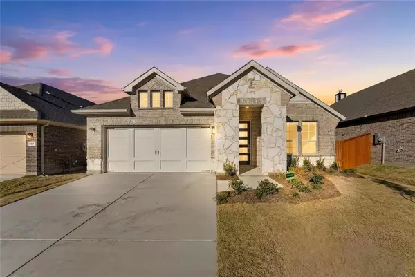 541 Pickett Creek Drive,  Aledo,  TX 76008