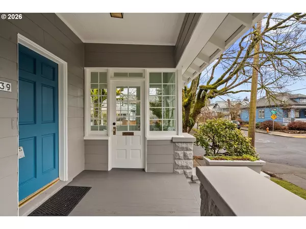 Portland, OR 97211,1239 NE SUMNER ST