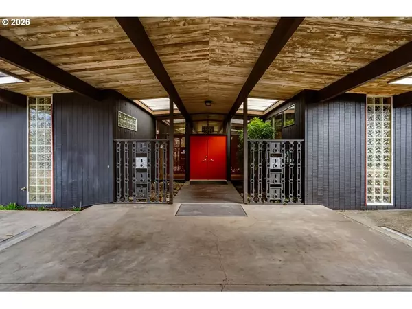 Eugene, OR 97405,2055 BROADVIEW ST