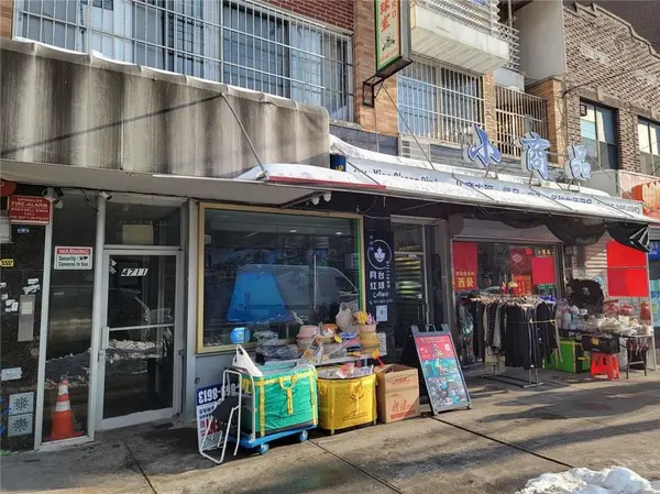 4711 8th AVE #1A, Brooklyn, NY 11220