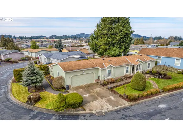 Scappoose, OR 97056,51361 SE Hood View DR #139