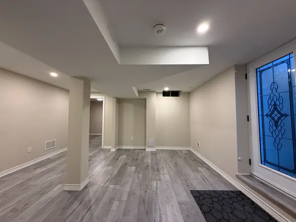 7 Redmond DR, Ajax, ON L1S 5R7