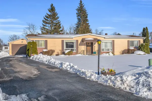 22 Emery CT, Georgina, ON L0E 1R0