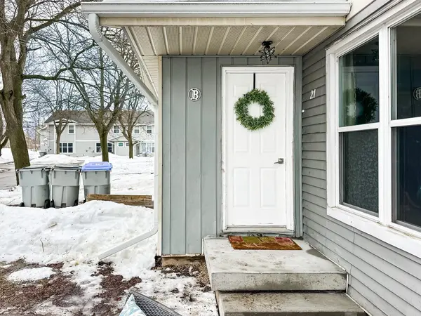 21 St Charles PL, Huron East, ON N0M 1L0