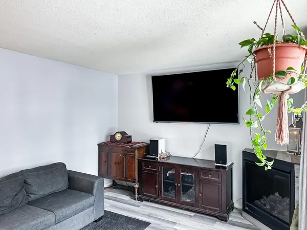 21 St Charles PL, Huron East, ON N0M 1L0