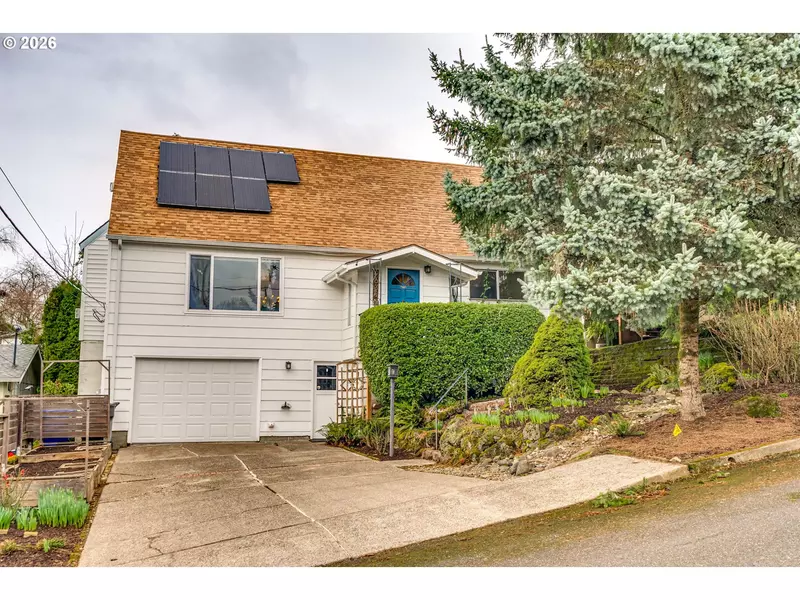 9638 SW 50TH AVE, Portland, OR 97219