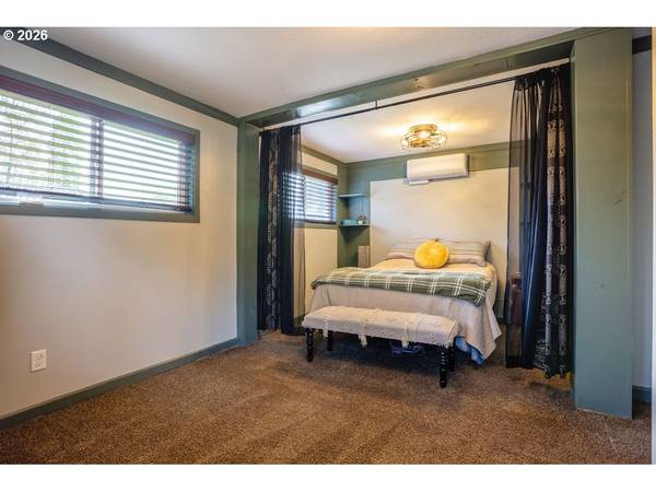 410 STUDEBAKER SPUR 2, Castle Rock, WA 98611