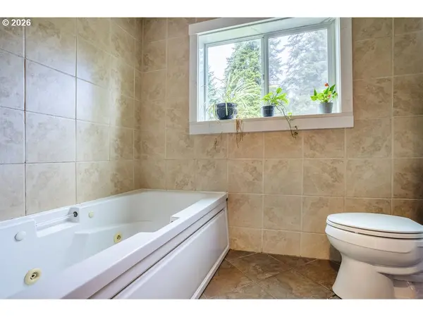 410 STUDEBAKER SPUR 2, Castle Rock, WA 98611