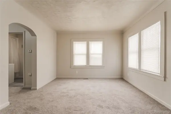 804 Emerson AVE, Pontiac, MI 48340