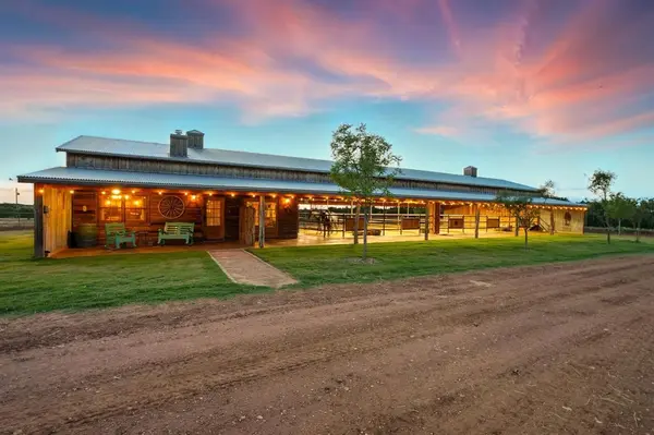 635 CR 184, Lawn, TX 79530