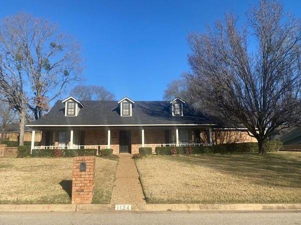 1124 Hillside Drive,  Athens,  TX 75751