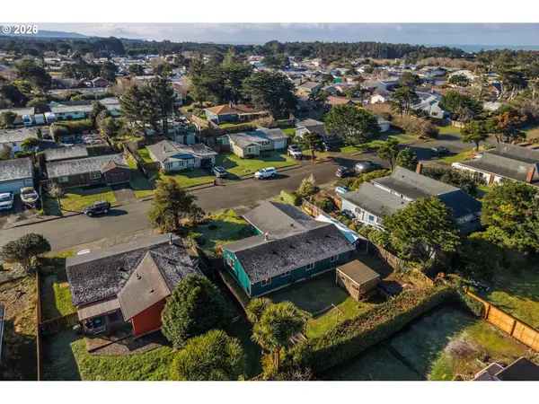 710 8TH CT SW, Bandon, OR 97411