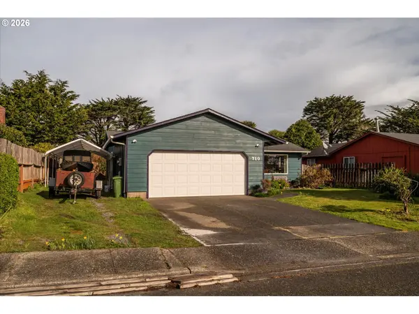 710 8TH CT SW, Bandon, OR 97411
