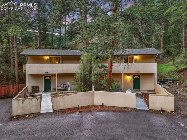 4840-4860 Pikes Peak HWY, Cascade, CO 80809