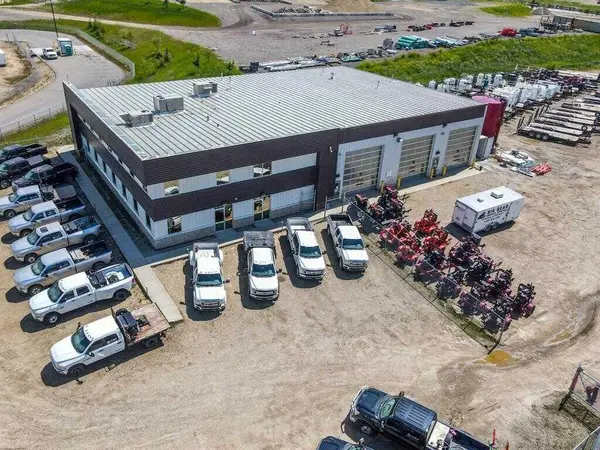 5 Sylvaire Close,  Sylvan Lake,  AB T4S 1P4