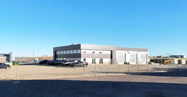 5 Sylvaire Close, Sylvan Lake, AB T4S 1P4