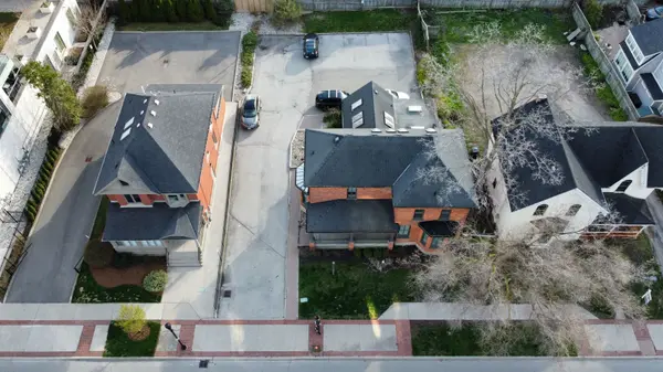 464 Locust ST, Burlington, ON L7S 1V1