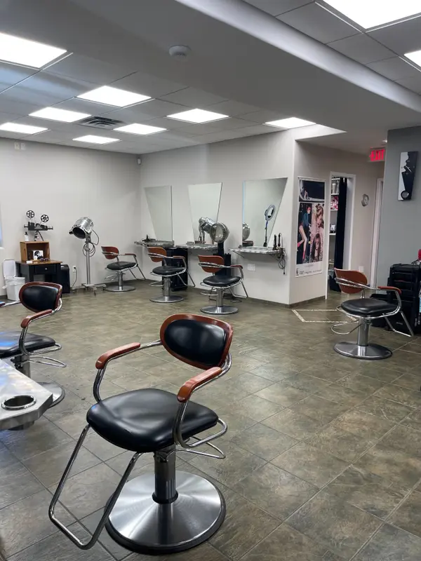 63 Charles ST E, Ingersoll, ON N5C 1J5