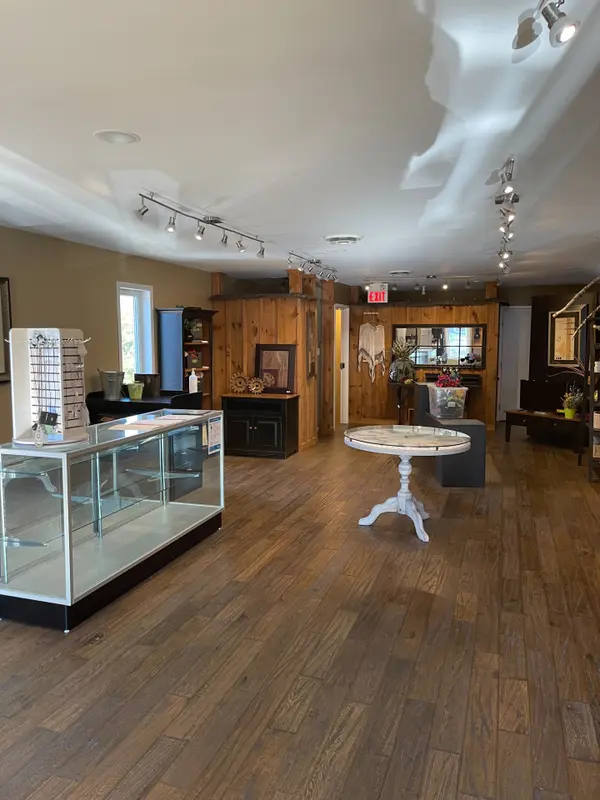 63 Charles ST E, Ingersoll, ON N5C 1J5