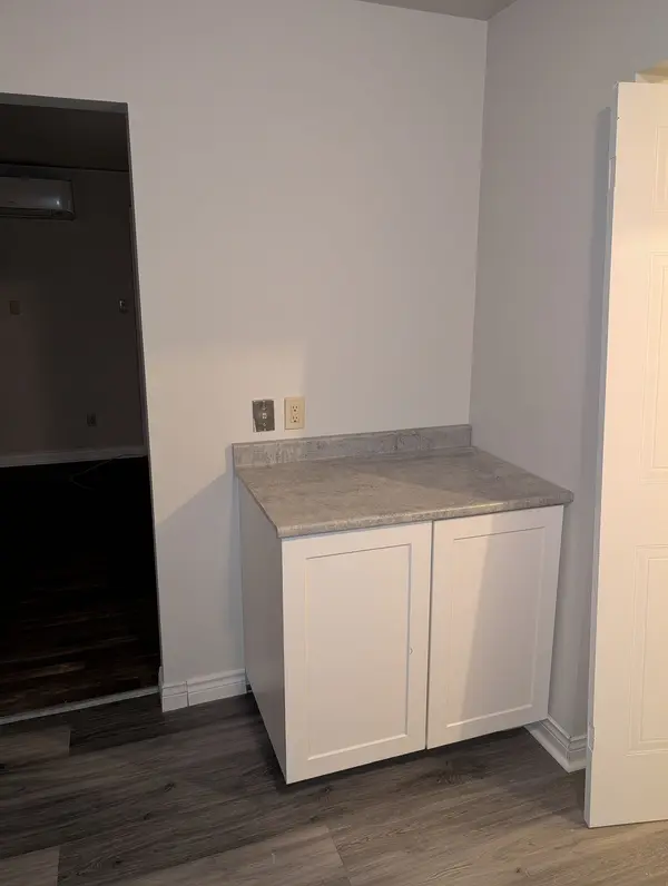 75 Elm ST #303, St. Thomas, ON N5R 1H7