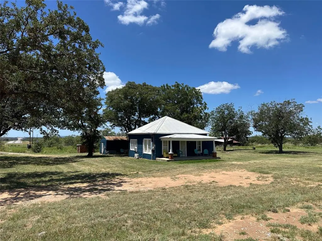 10100 US Highway 67 84, Bangs, TX 76823