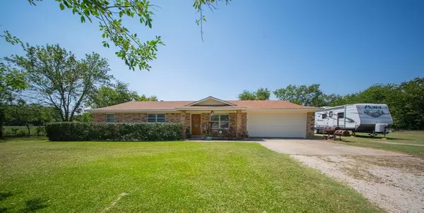 3291 N Grand Avenue, Gainesville, TX 76240