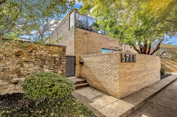 5713 Pershing Avenue, Fort Worth, TX 76107