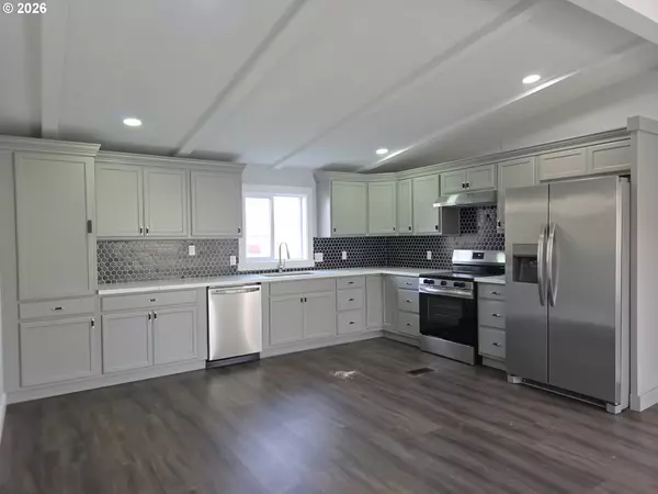 Clackamas, OR 97015,13900 SE HIGHWAY 212 #181