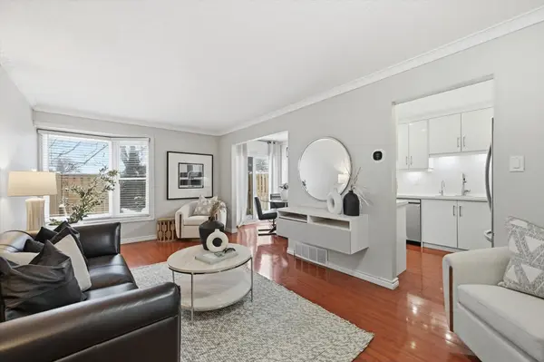 2185 Fairchild BLVD #23, Burlington, ON L7P 3P6